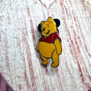 Official Disney Pin Trading 2004 Pooh